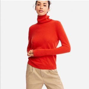 Uniqlo 100% Cashmere Sweater Orange Turtleneck